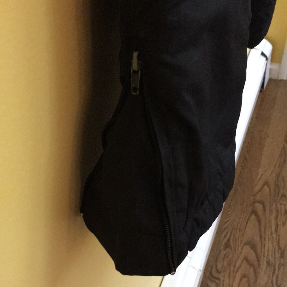Snow pants. - Picture 3 of 7